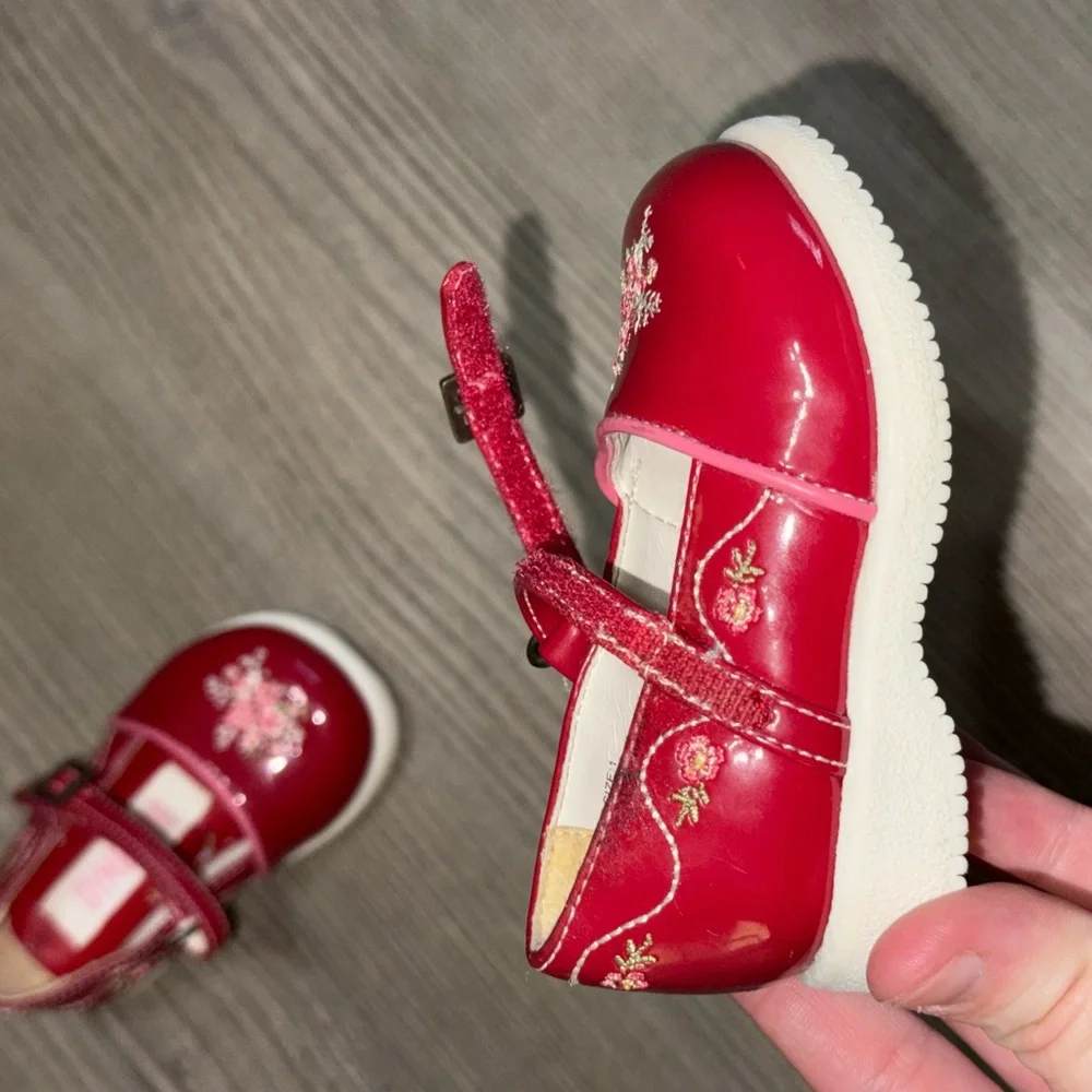 Gymboree adjustable strap